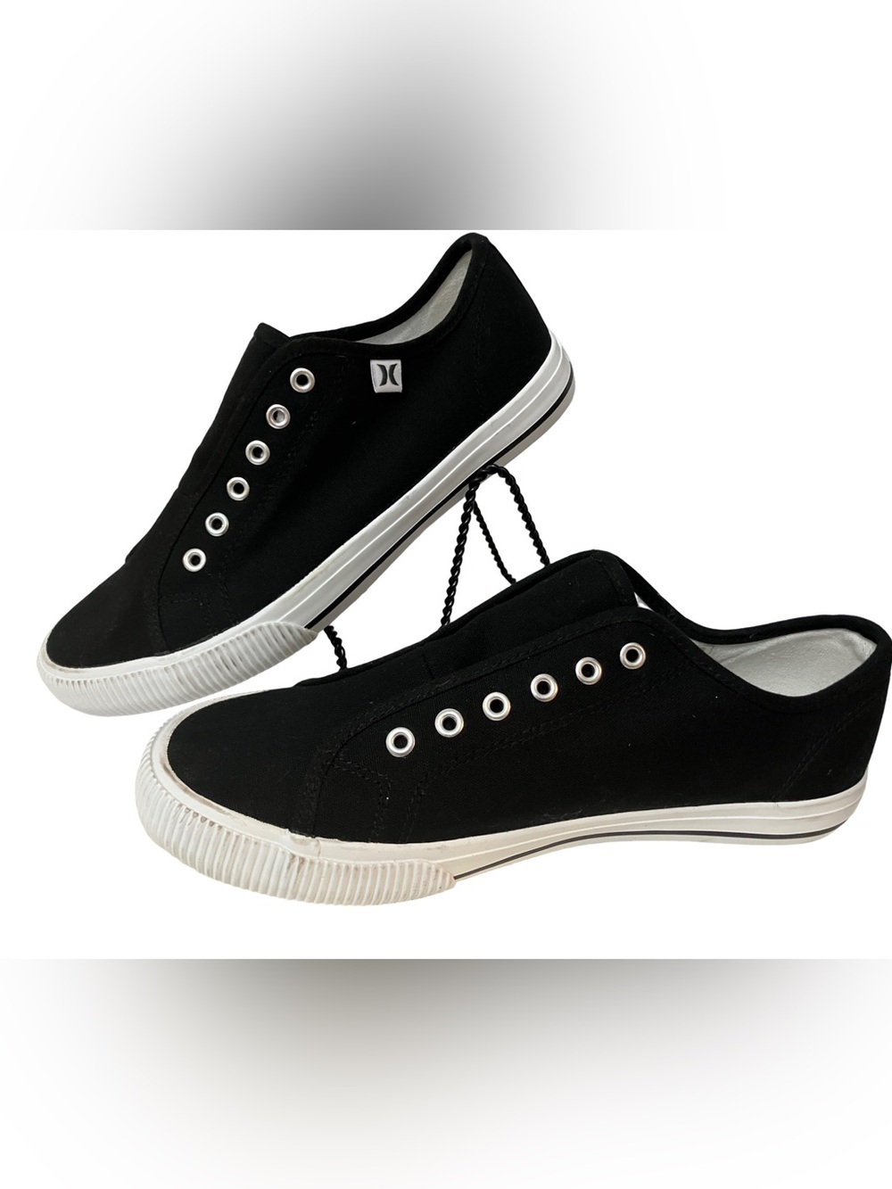 Hurley Black Sneaker Size 8 tag still on sole